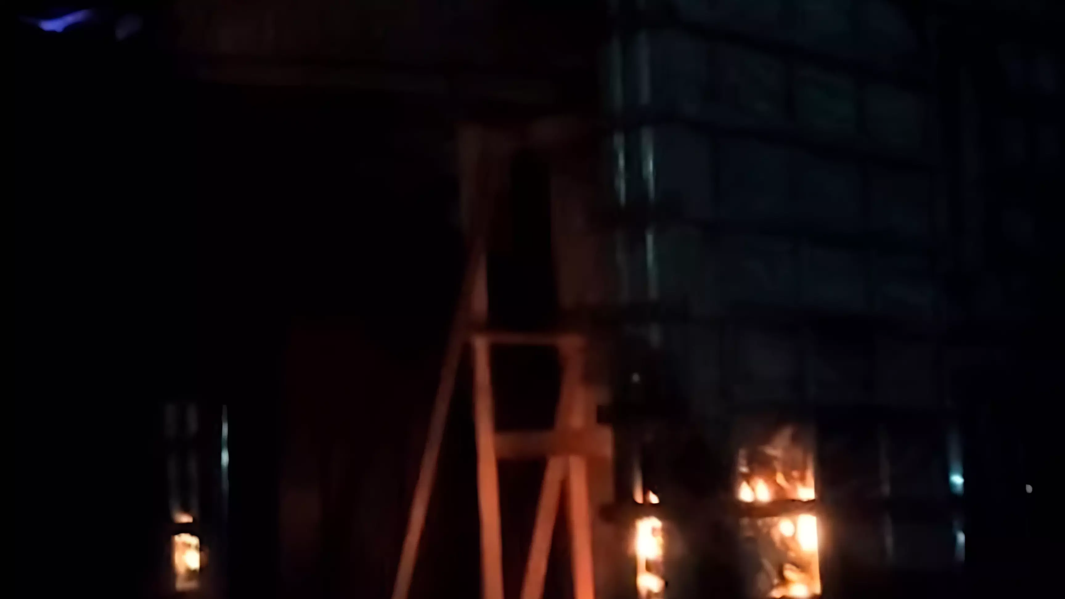 Концертный зал на озере Рица подожгли ночью в Находке