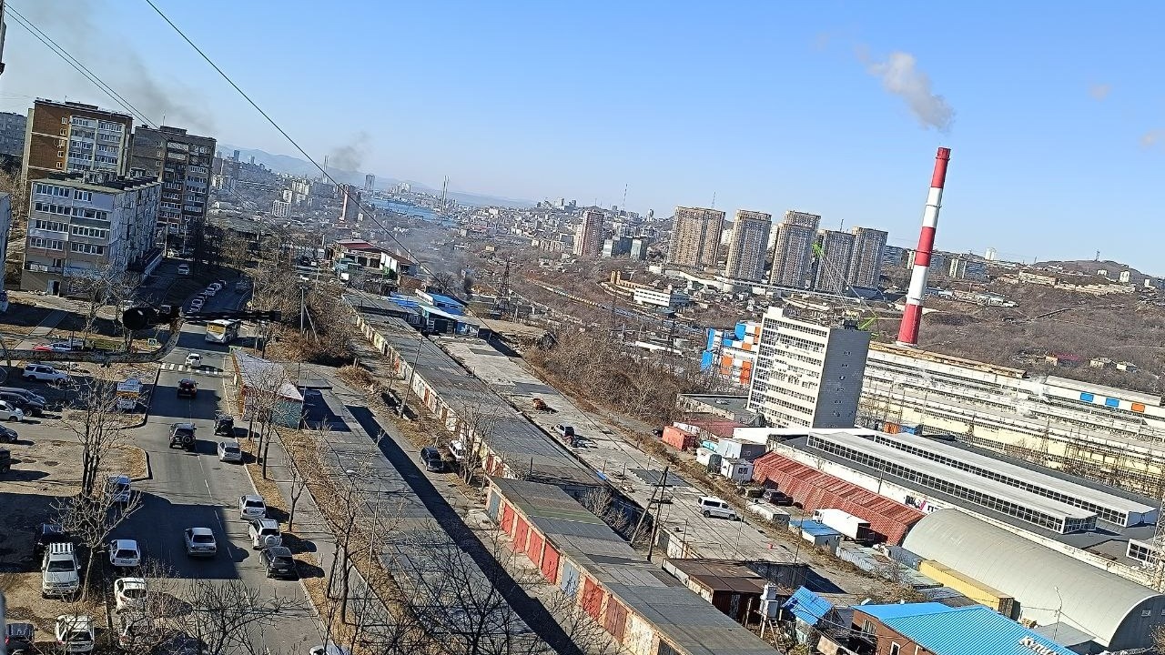 Пожар в спальном районе встревожил жителей Владивостока
