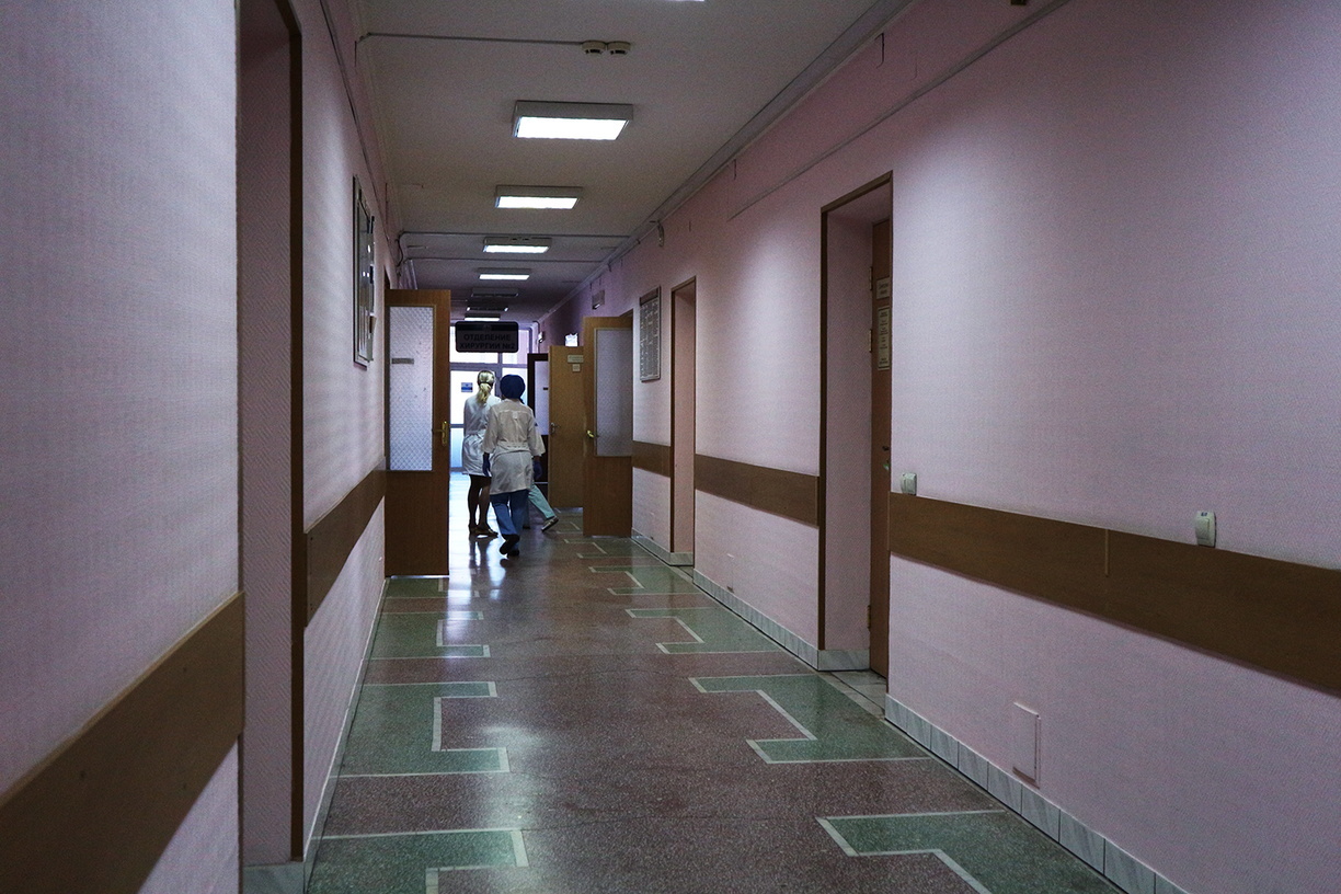 Минвостокразвития проконтролирует строительство разваливающейся больницы в Приморье