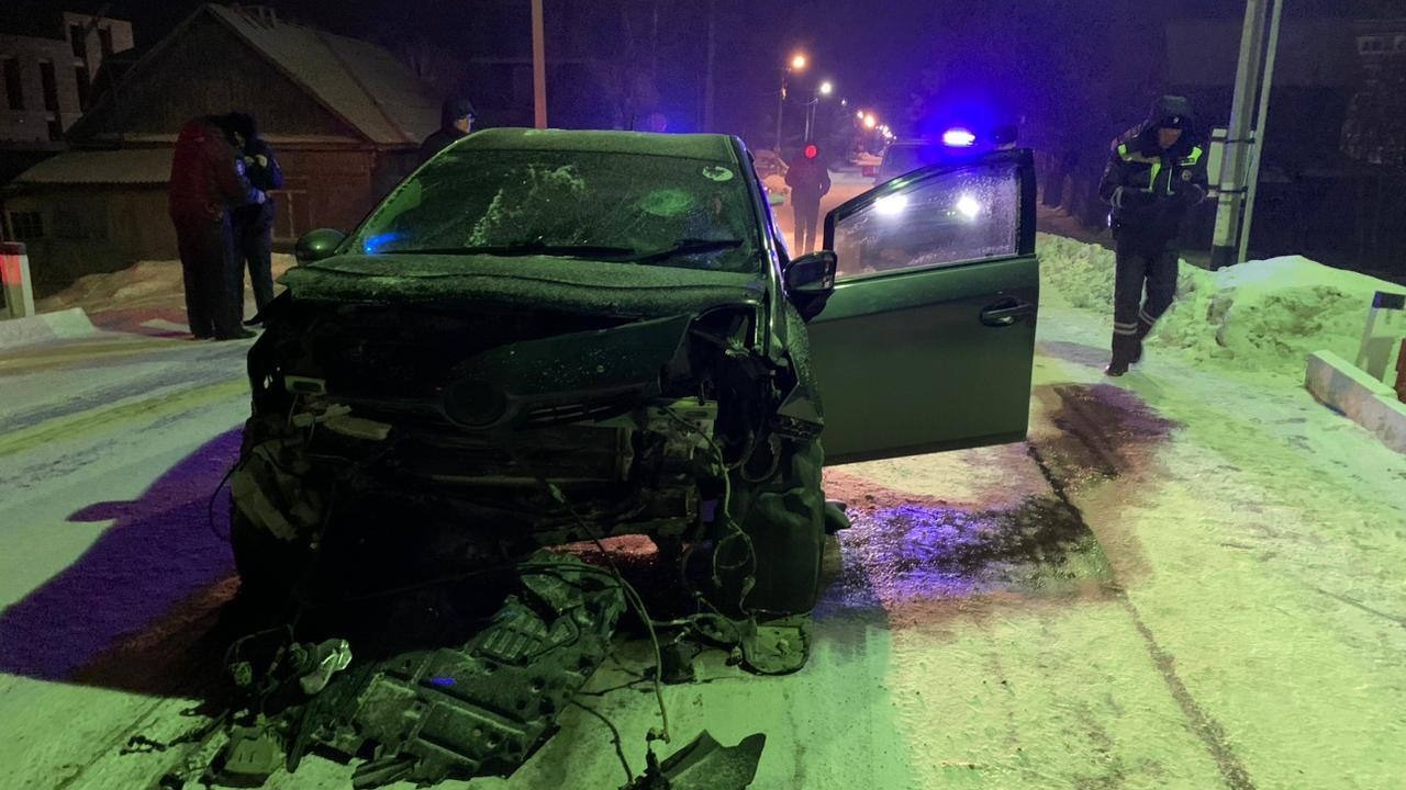 Из-за пьяной автоледи один человек погиб и двое детей ранено в Приморье
